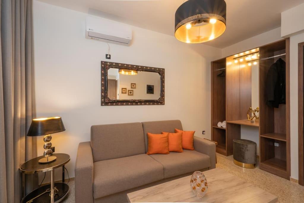 Dema Luxury Suites - Perikleous E6 Atény Exteriér fotografie
